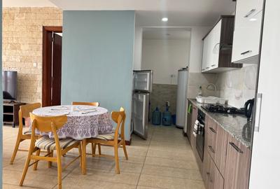 Serviced 2 Bed Apartment with En Suite in Kilimani - 3