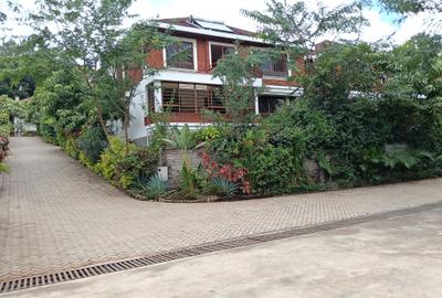 5 Bed Townhouse with En Suite at Shanzu Road
