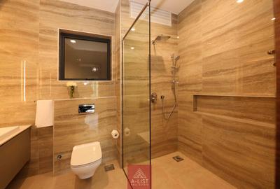 3 Bed Apartment with En Suite at Riverside Lane - 4