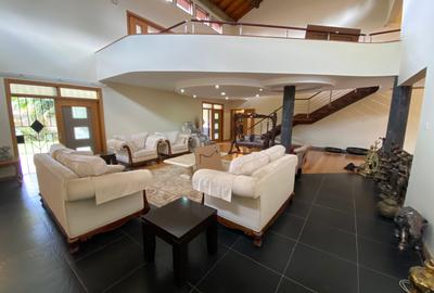 5 Bed House with En Suite in Spring Valley