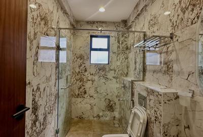 Serviced 2 Bed Apartment with En Suite at Brookside Area - 4