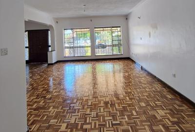 4 Bed Townhouse with En Suite in Kileleshwa - 4