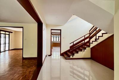5 Bed Townhouse with En Suite in Lavington