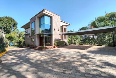 6 Bed House with En Suite at Westlands