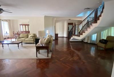 4 Bed Villa with En Suite in Kitisuru