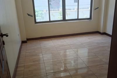4 Bed Apartment with En Suite in Kilimani - 4