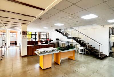 4,000 ft² Office with Service Charge Included at Ring Road