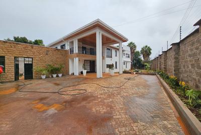 5 Bed Villa with En Suite in Runda - 4