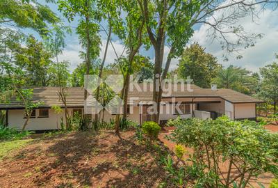 4 Bed House with Garden at Loresho Crescent