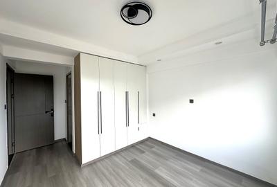 1 Bed Apartment with En Suite at Kilimani - 4