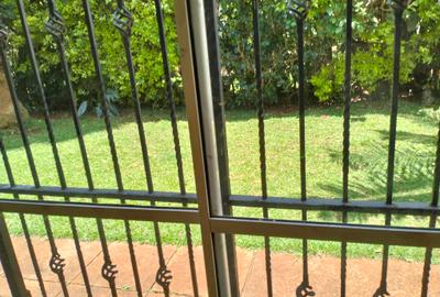 5 Bed Townhouse with En Suite in Brookside - 4