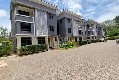 5 Bed Townhouse with En Suite at Lavington Road