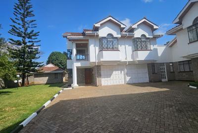 3 Bed House with En Suite at Mimosa