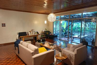 4 Bed House with En Suite in Loresho