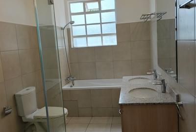 3 Bed Apartment with En Suite at Lavington - 3