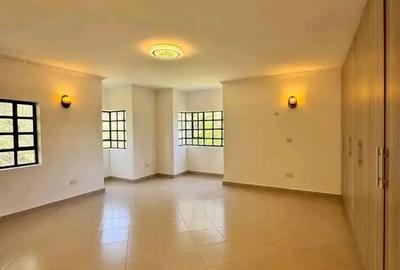 5 Bed House with En Suite in Kitengela - 3