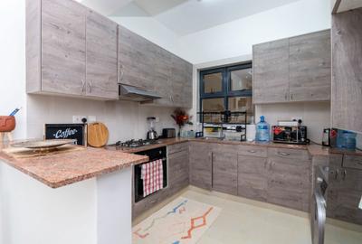 Furnished 2 Bed Apartment with En Suite in Rhapta Road - 4