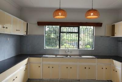 4 Bed House with En Suite at Loresho - 4