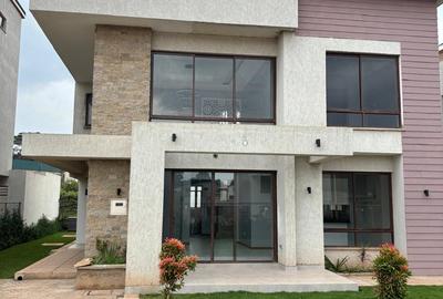 4 Bed Townhouse with En Suite in Kiambu Road - 3