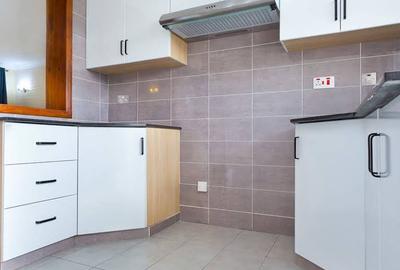 3 Bed Apartment with Gym in Thome