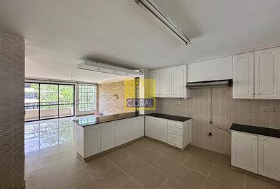 4 Bed Apartment in Westlands Area - 3