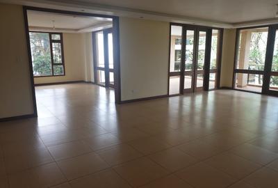Serviced 4 Bed Apartment with En Suite in Riverside