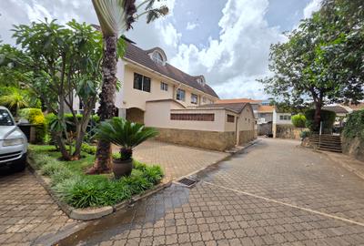 4 Bed Townhouse with En Suite at Kyuna - 3