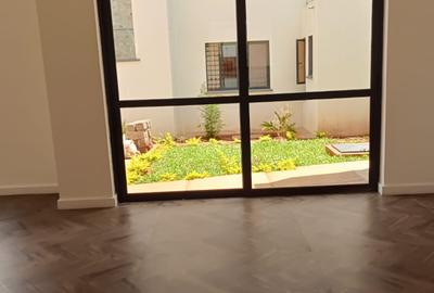 4 Bed Villa with En Suite in Lavington
