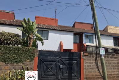 4 Bed Townhouse with En Suite in Donholm