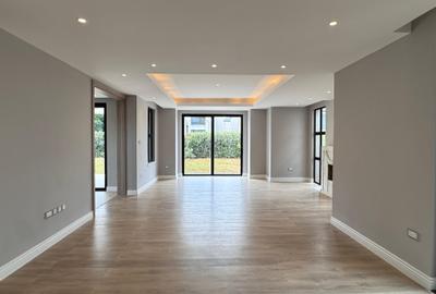 4 Bed Villa with En Suite in Runda - 4