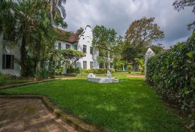 Serviced 3 Bed Apartment with En Suite in Muthaiga - 2