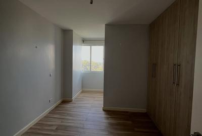 2 Bed Apartment with En Suite at Nyeri Road - 4