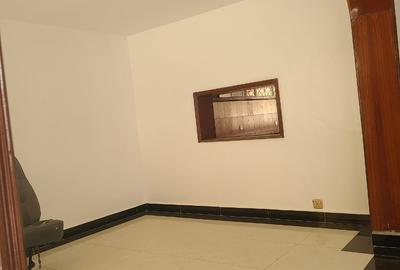 3 Bed Apartment with Borehole in Kileleshwa