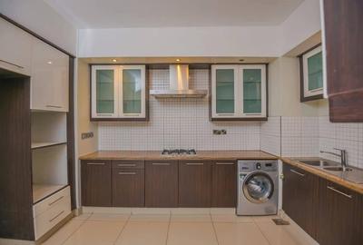3 Bed Apartment with En Suite in Westlands Area