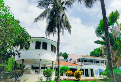 7 Bed Villa with En Suite in Mtwapa