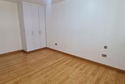 2 Bed Apartment with En Suite in Thika Road - 4