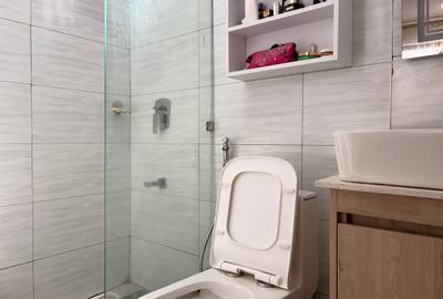 1 Bed Apartment with En Suite in Parklands - 4