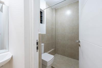 1 Bed Apartment with En Suite in Kitisuru - 4