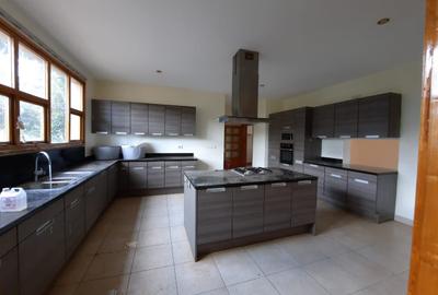 5 Bed House with En Suite in Karen