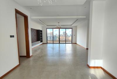 4 Bed Apartment with En Suite at Riverside - 2