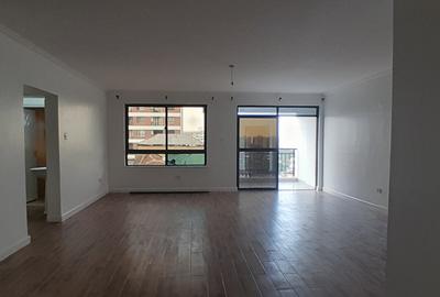 3 Bed Apartment with En Suite at Lavington - 4