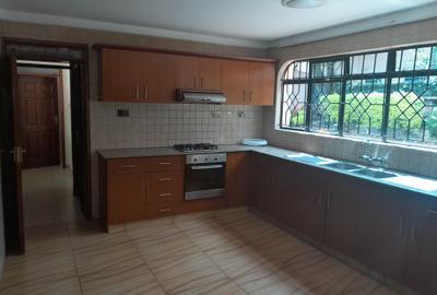 4 Bed Townhouse with En Suite at Runda