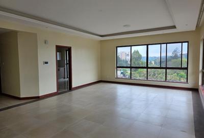3 Bed Apartment with En Suite in Parklands - 3
