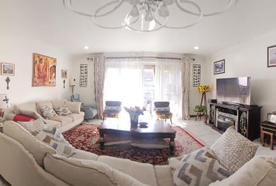 5 Bed Apartment with En Suite in Kilimani