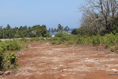 3,200 ft² Land at Kikambala