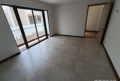 5 Bed Townhouse with En Suite in Lavington - 4