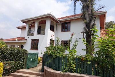 4 Bed Townhouse with En Suite at Convent Drive