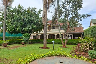 6 Bed House with En Suite at Runda