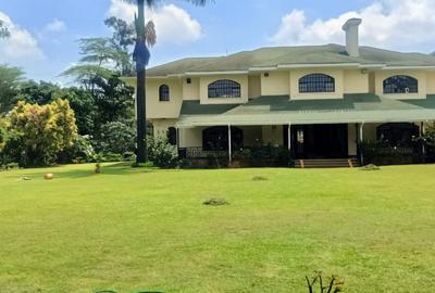 4 Bed Townhouse with En Suite in Westlands Area