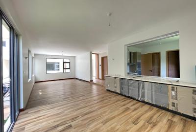 6 Bed Villa with En Suite in Lavington - 3